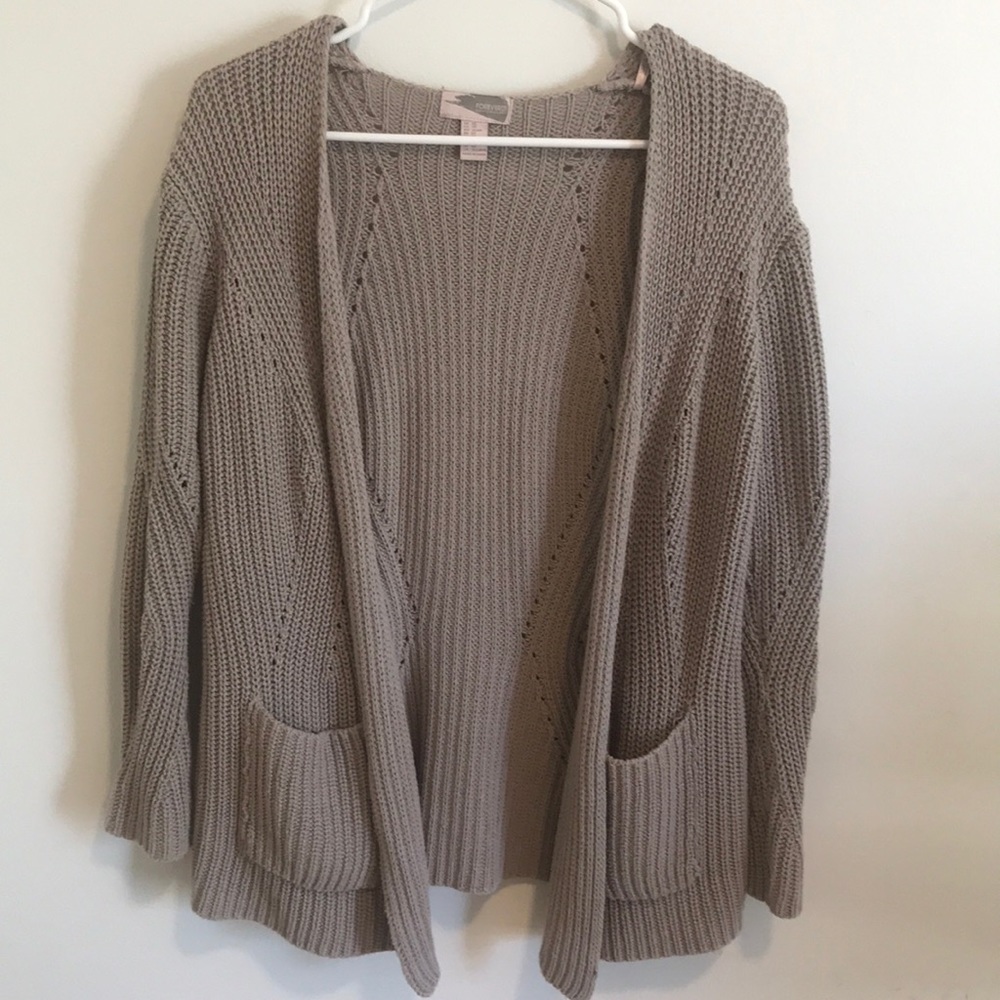Contemporary beige cable knit cardigan